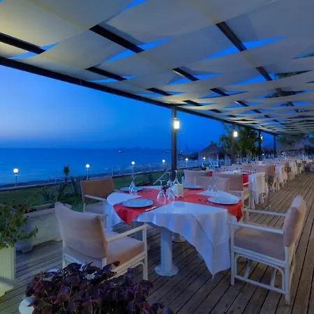 Отель Fun And Sun Club Saphire